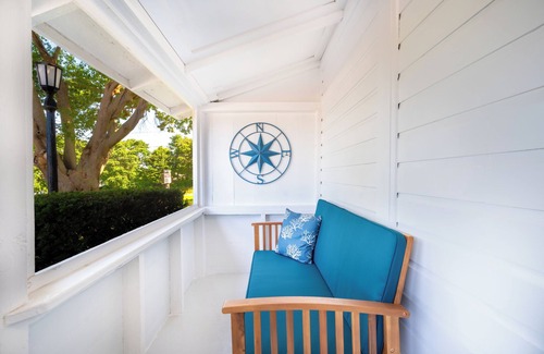 Waterford Cottage | Studio Cottage at Marina Bay