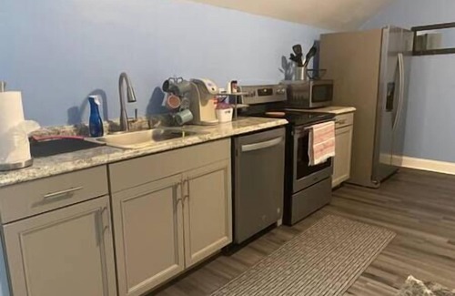 East Ocean View Apartment | Studio couple a few blocks from the beach!