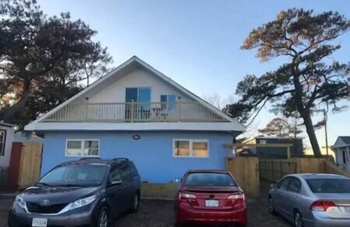 East Ocean View Apartment | Studio couple a few blocks from the beach!