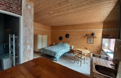 Soucia Apartment | Studio dans bâtisse typique du Jura