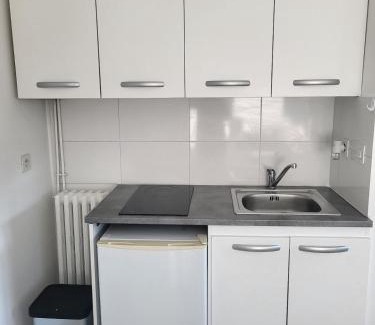 Ambleny Apartment | studio dans centre équestre
