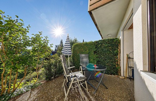 Schoenwald Apartment | Studio 'Morgensonne' with Private Terrace and Wi-Fi