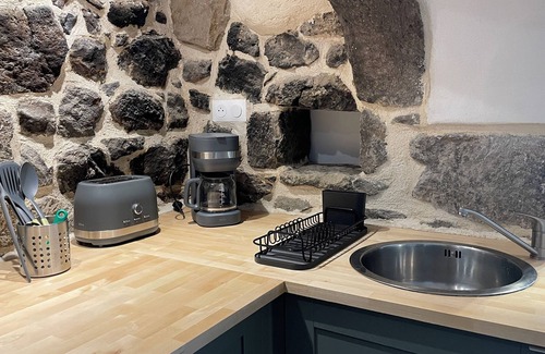 Orcines Apartment | Studio des Volcans at the foot of Puy de Dôme!