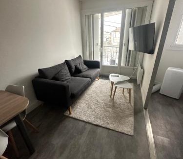 Jonzac Apartment | Studio du Château