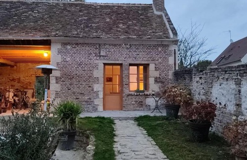 Monchy-Humieres Apartment | Studio du Mont des Ormes