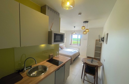 Angliers Apartment | "Studio du Porche"
