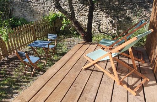 Villevieille Ski Chalet | Studio en bois independant avec terrasse et jardin