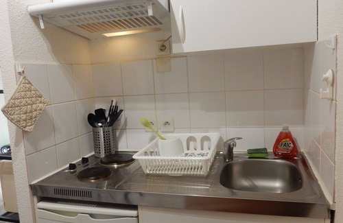 Secteur 2 Apartment | Studio English courtyard 1 TVA