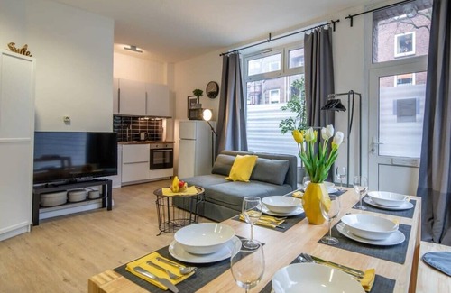 Hamm Apartment | Studio Family Loft Self CheckIn Street Parking