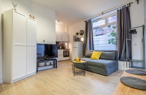 Hamm Apartment | Studio Family Loft Self CheckIn Street Parking