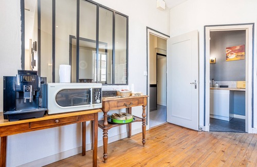 Saint-Vincent-Sterlanges Apartment | Studio 'Family Room for 3 People - No. 9' with Wi-Fi