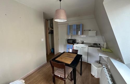 Nesle Apartment | Studio Felix 2