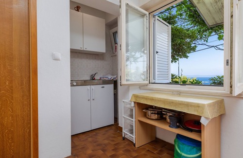 Bratus Apartment | Studio flat near beach Bratuš, Makarska (AS-22135-e)