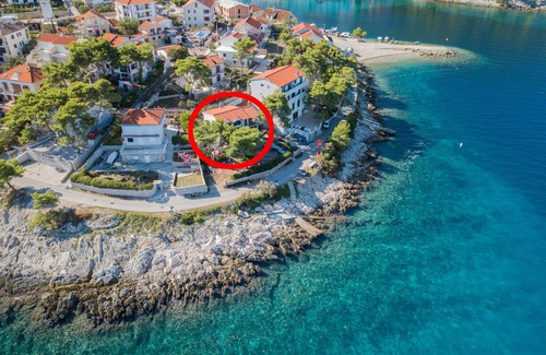 Stomorska Apartment | Studio flat near beach Stomorska, Šolta (AS-5190-a)