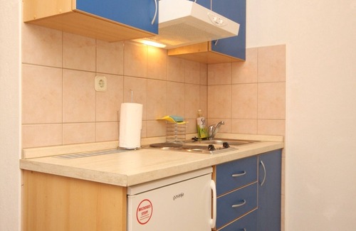 Banj Apartment | Studio flat near beach Banj, Pašman (AS-8206-b)