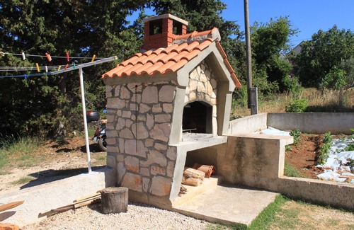 Banj Apartment | Studio flat near beach Banj, Pašman (AS-8206-b)
