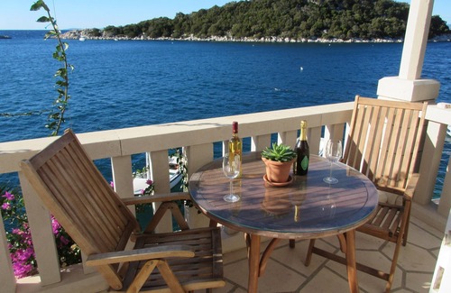 Zaklopatica Apartment | Studio flat near beach Zaklopatica, Lastovo (AS-8346-a)