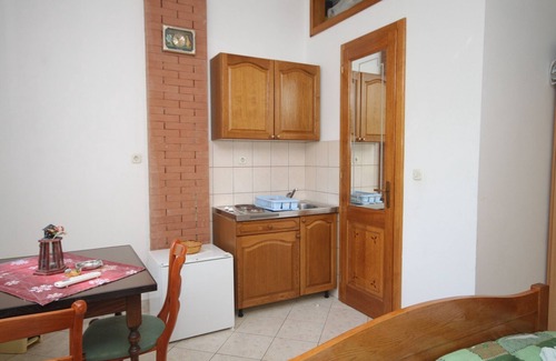 Zaklopatica Apartment | Studio flat near beach Zaklopatica, Lastovo (AS-8346-b)