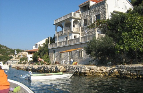 Zaklopatica Apartment | Studio flat near beach Zaklopatica, Lastovo (AS-8346-b)