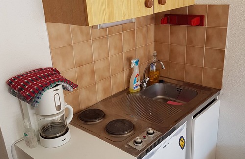 Bernex Apartment | Studio Flat, Sleeps 4. Doorstep skiing with spectacular views and location.