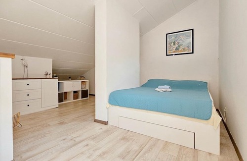 Mareda Apartment | Studio flat with balcony Mareda, Novigrad (AS-21642-a)