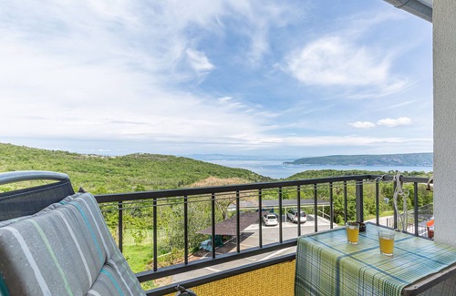 Brsec Apartment | Studio flat with balcony and sea view Brseč, Opatija (AS-7796-a)