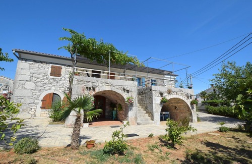 Skrbcici Apartment | Studio flat with terrace Skrbcici, Krk (AS-20440-b)