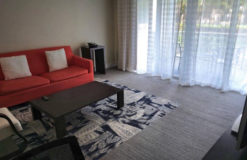 Doral Condo | Studio for 4, King Bed, Sleeper, Kitchen & Lanai