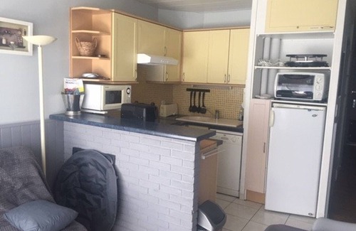 Arette Apartment | Studio for 6 near slopes and shops - Balcony - Free Parking