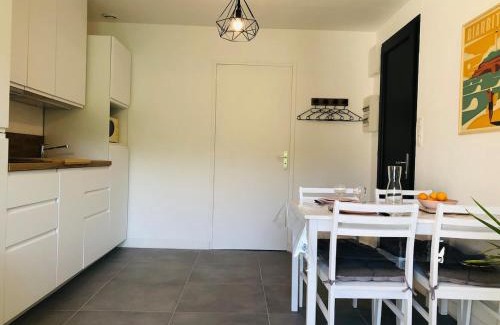 Boucau Apartment | Studio