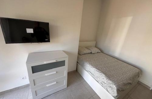 Fabregues Apartment | Studio