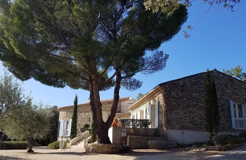Saint-Maurice-sur-Eygues Apartment | STUDIO in the middle of the vineyards facing the Ventoux - for 2 adults and 2 children.