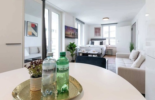 St. Gallen Apartment | Studio Gallusplatz with Parking lot and Balcony