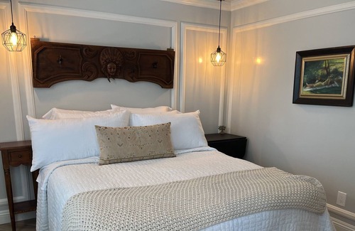 South Park Apartment | Studio Gem in hip South Park with huge deck and outdoor dining