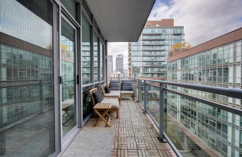 Old Town House | Studio Gem in the lovely Waterfront Communities