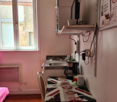 Moulins Apartment | Studio Girodeau Moulins