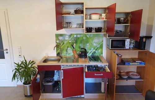 Weilheim Apartment | Studio 'Haus Sonnenblume' with Shared Garden and Wi-Fi