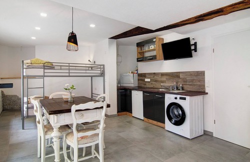 Igelswies Apartment | Studio Holiday Apartment "Lilly" with Wi-Fi