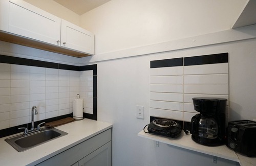 Parkside Apartment | Studio Hollywood Full Apartment 7 minutes from the beach by car