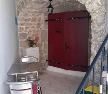 Saint-Alban-sous-Sampzon House | Studio idéal pour vos vacances