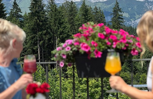Oberndorf bei Kitzbuhel Apartment | Studio im Gartenhotel Rosenhof bei Kitzbühel