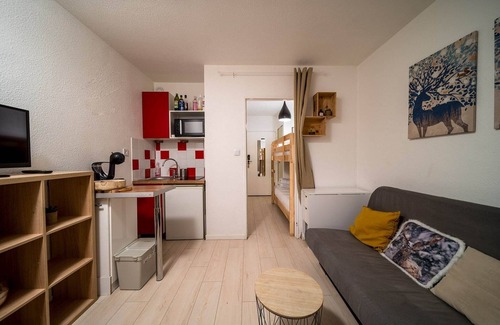 Allos Apartment | Studio in Alps near Ski Resort