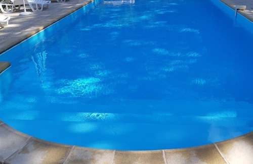 Domme Apartment | Studio in Dordogne for 2 people with Terrace + pool near Sarlat