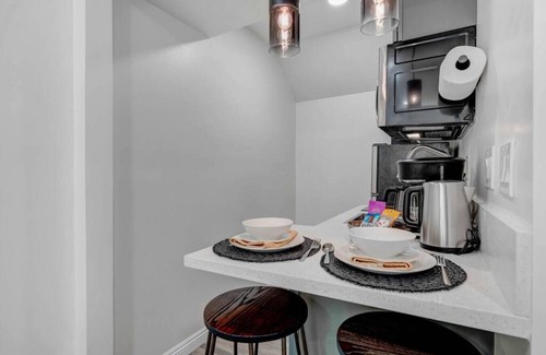 Alhambra Condo | Studio in Downtown Alhambra