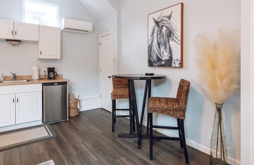 Saugatuck Apartment | Studio in Downtown (Haven Suites · Saugatuck)