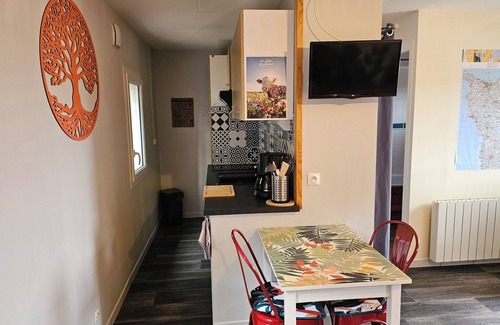 Barneville-Carteret Apartment | Studio in the dunes with small garden