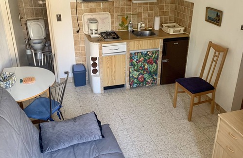Les Salles-sur-Verdon Apartment | Studio in the heart of the village ideal for couples