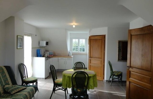 Belz Apartment | Studio in House in Saint Cado