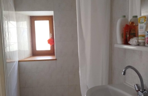 Seyne Apartment | Studio in the heart of Seyne's citadel ski village and lake.