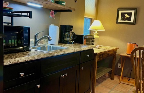 Tanque Verde Apartment | Studio in Tucson AZ, private, on the road to Mount Lemmon.